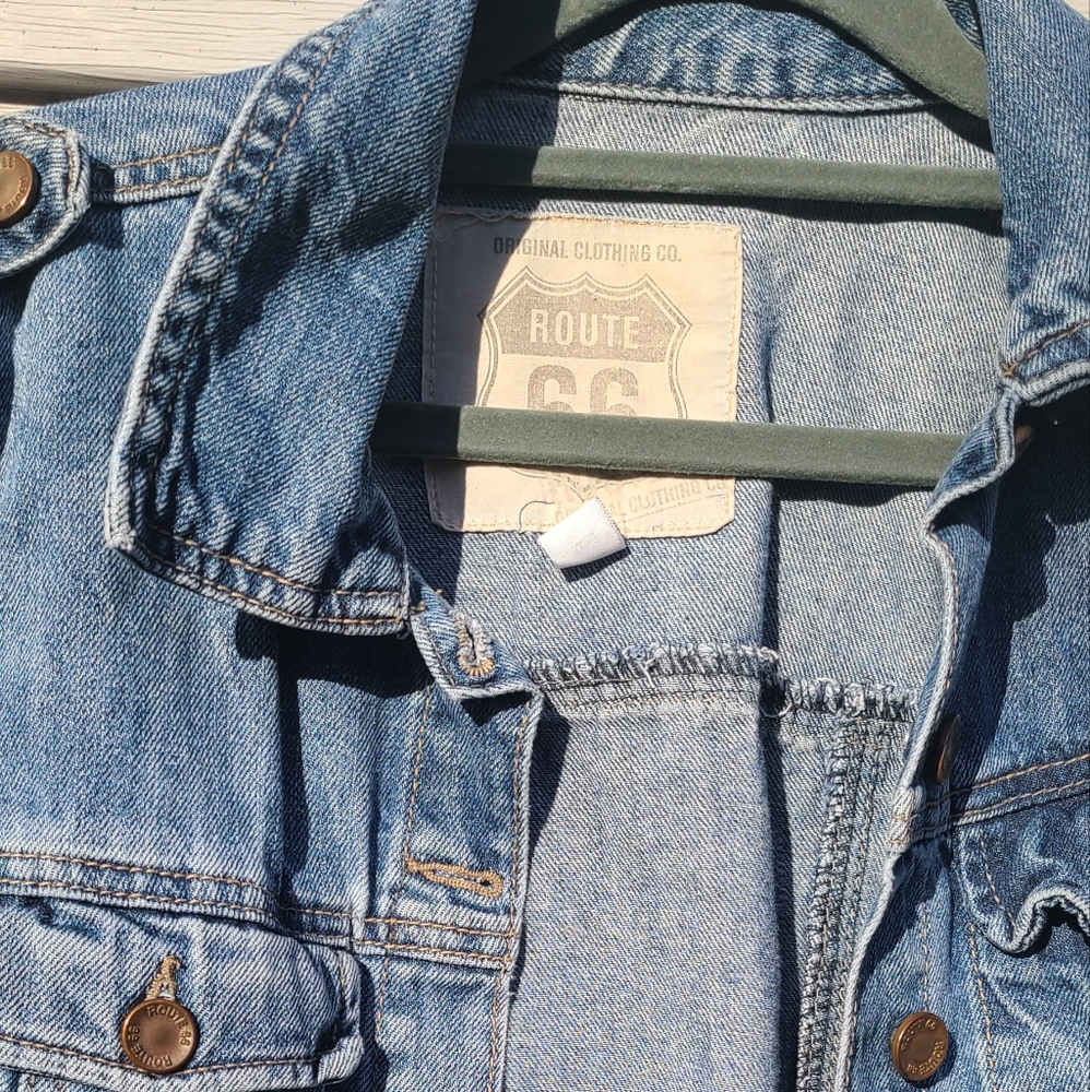 Route 66 Jacket Denim Trucker Distressed Blue Medium Cotton Buttons Pockets XS - Picture 4 of 13